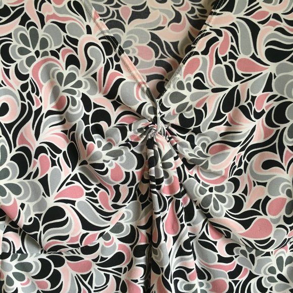 Retro Organic Print Stretchy Ruched Top - Picture 8 of 15